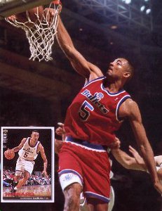 John Starks tried to dunk on Patrick Ewing in a desperate attempt